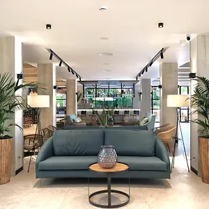 https://acapulco-lloret-de-mar.catalonia-hotels.com
