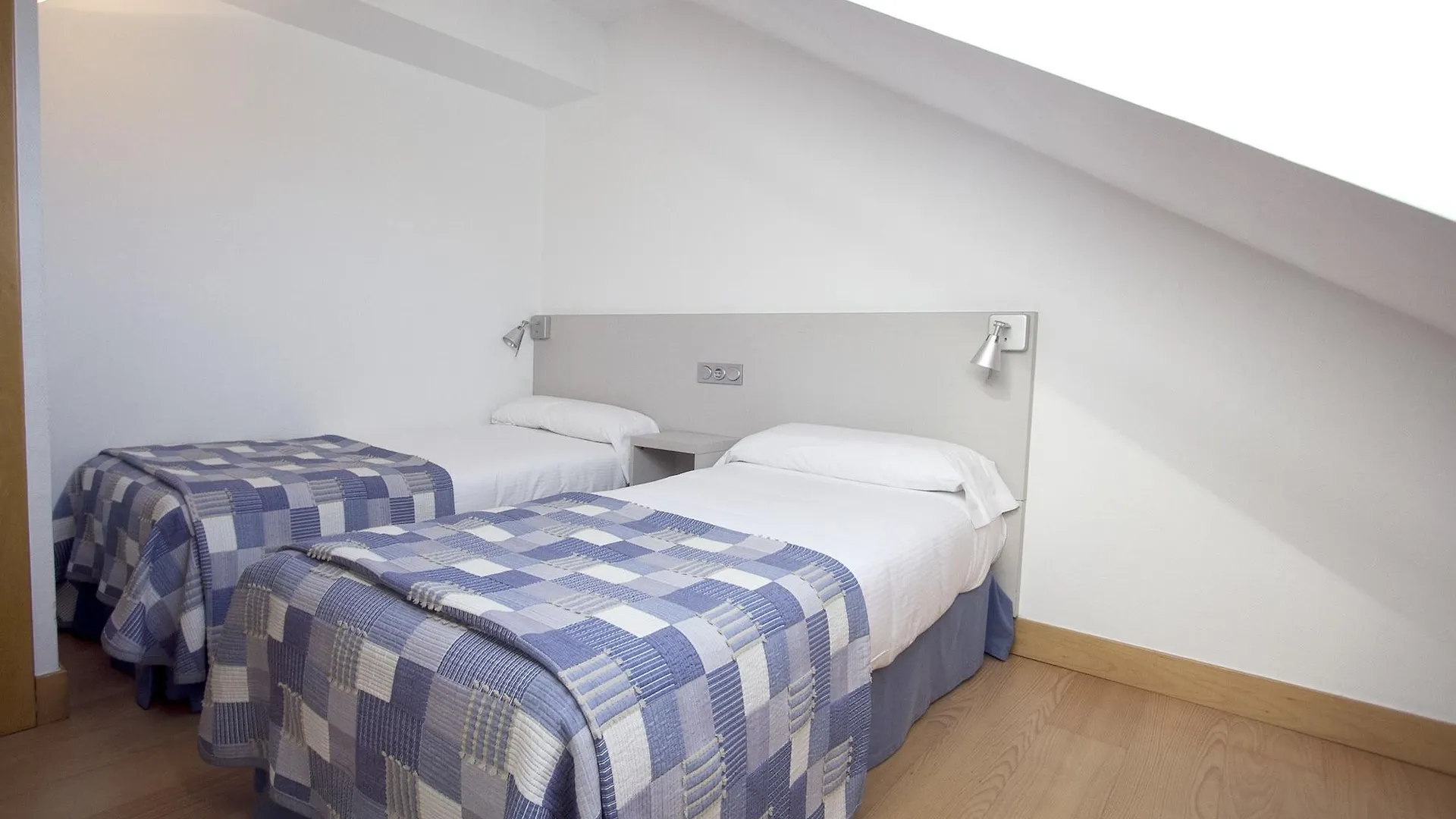 ***  Hotel Jauregui Hondarribia España