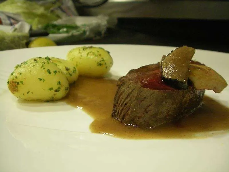 Hotel Jauregui Hondarribia 3*,