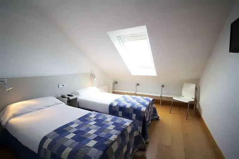 ***  Hotel Jauregui Hondarribia España